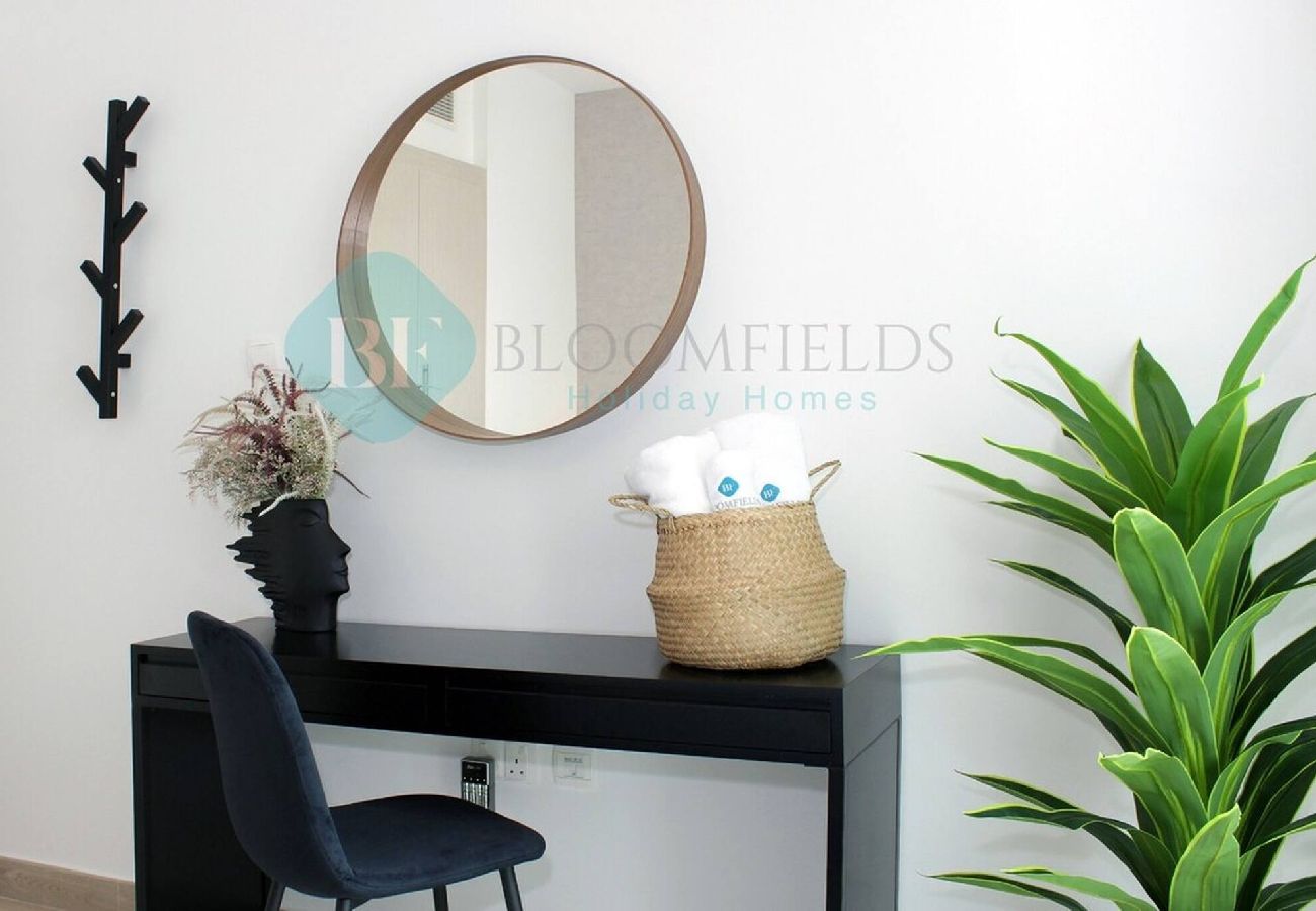 Apartment in Abu Dhabi - Bloomfields 1BR Canal View in Waters Edge Yas 