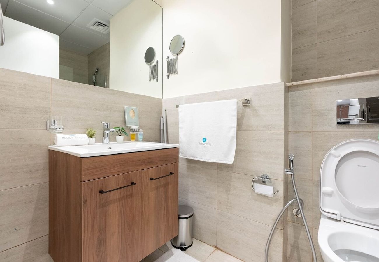 Apartment in Abu Dhabi - Bloomfields Spacious STU in Oasis Masdar City 