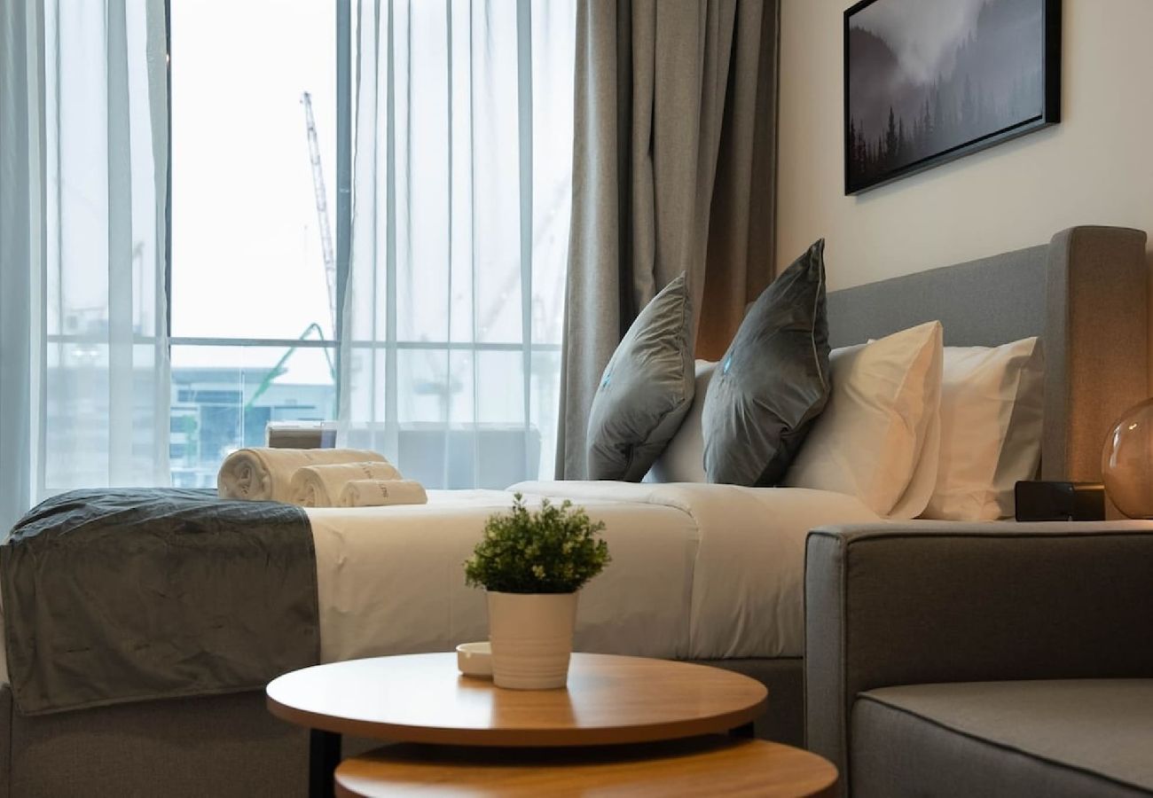 Apartment in Abu Dhabi - Bloomfields Cozy STU in Oasis Masdar City 