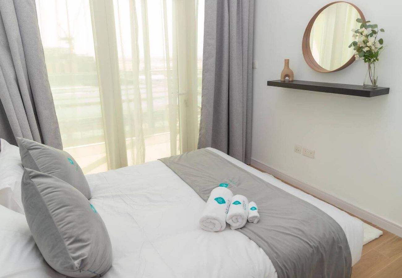 Apartment in Abu Dhabi - Bloomfields 1BR in  Oasis Masdar City 