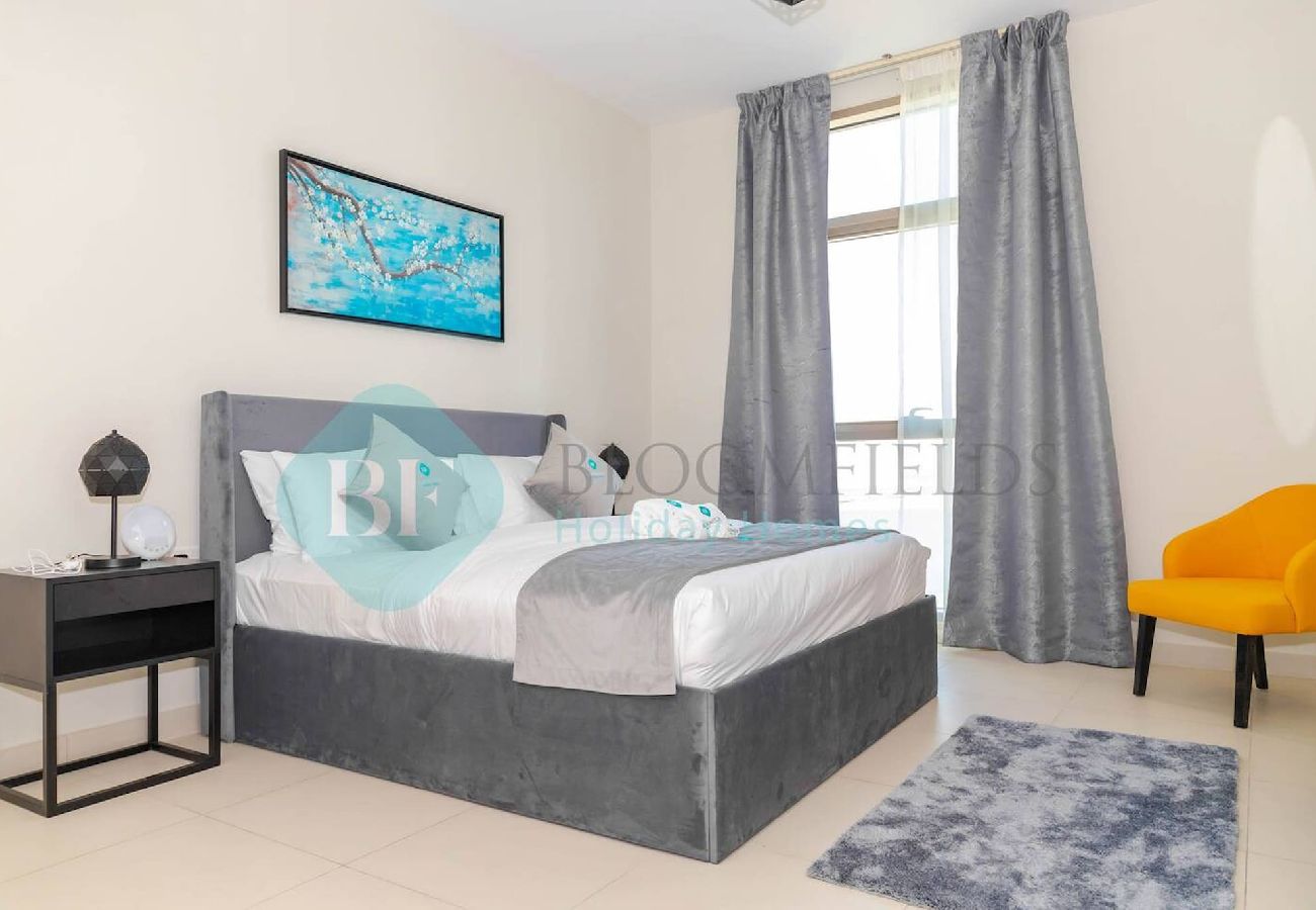 Apartment in Abu Dhabi - Bloomfields Modern 1BR in Reflections Al Reem 