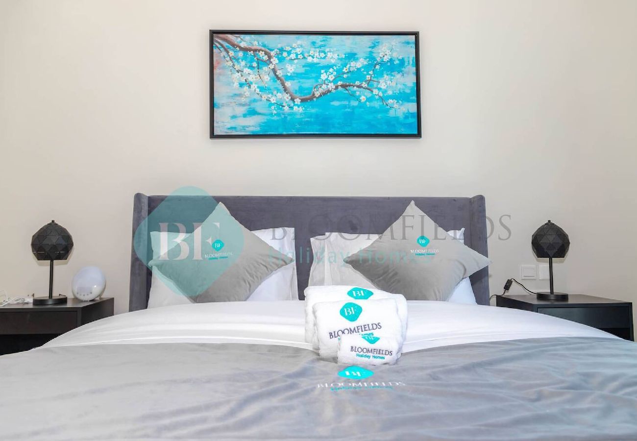 Apartment in Abu Dhabi - Bloomfields Modern 1BR in Reflections Al Reem 
