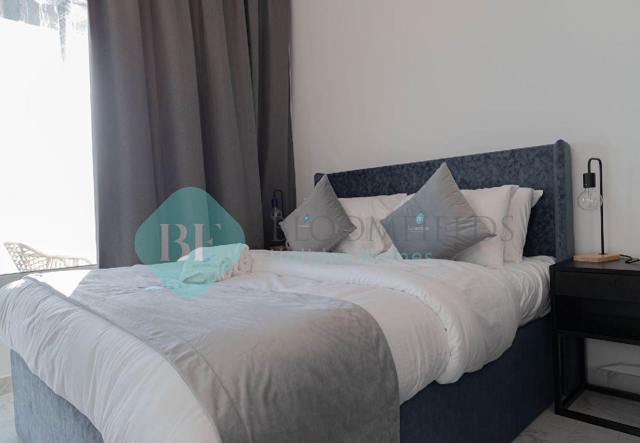 Apartment in Abu Dhabi - Bloomfields Stunning STU in Oasis Masdar City 