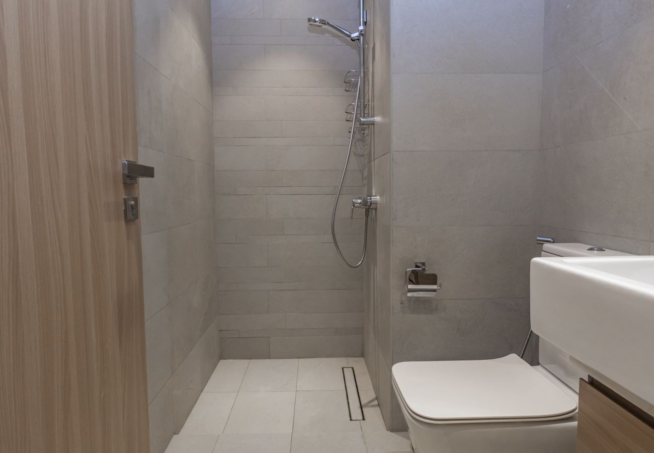 Apartment in Dubai -  404-Bloomfields Modern 2BR Azizi Gardens