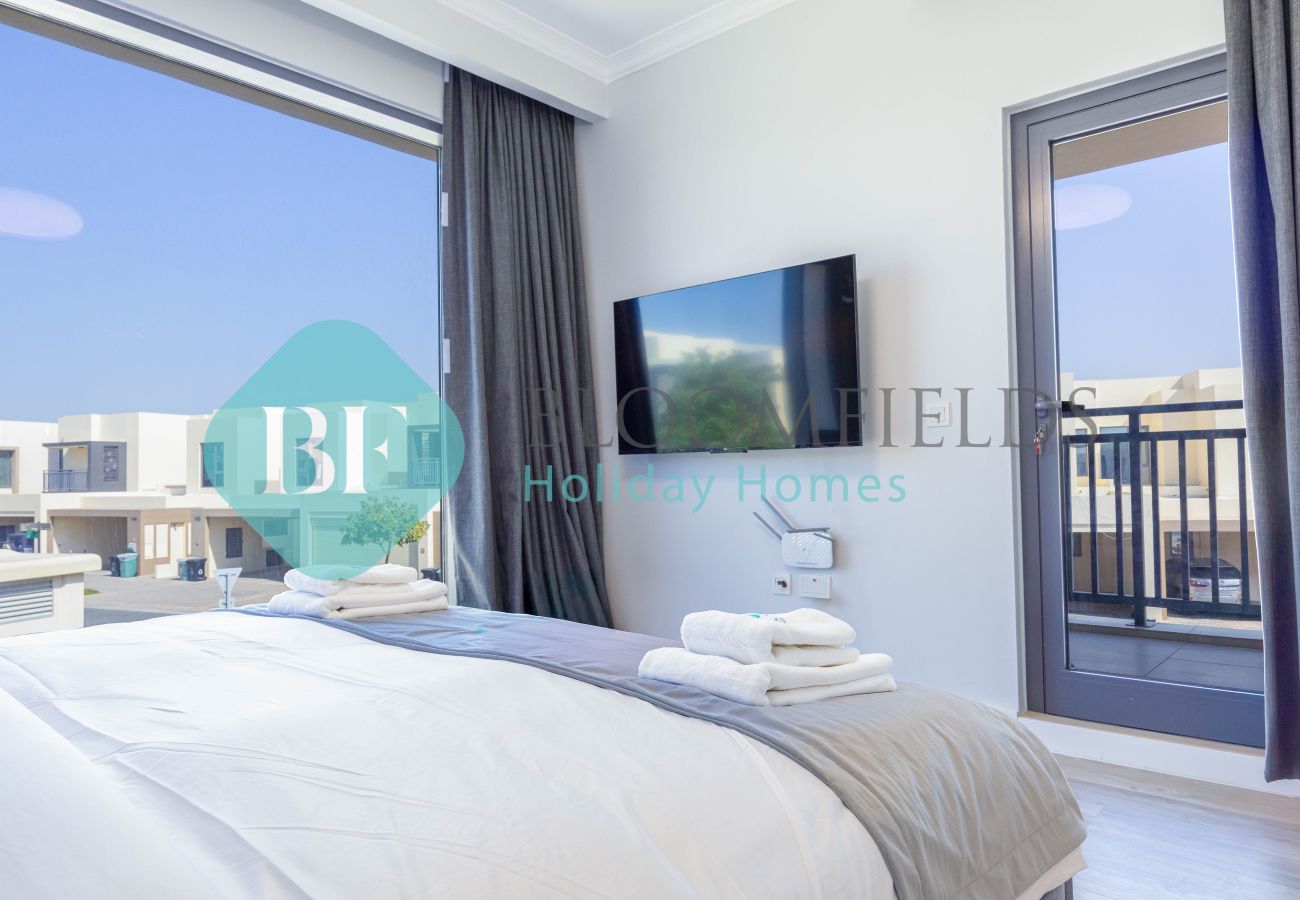 Villa in Dubai - Bloomfields Royal 4BR Villa in Maple 2 
