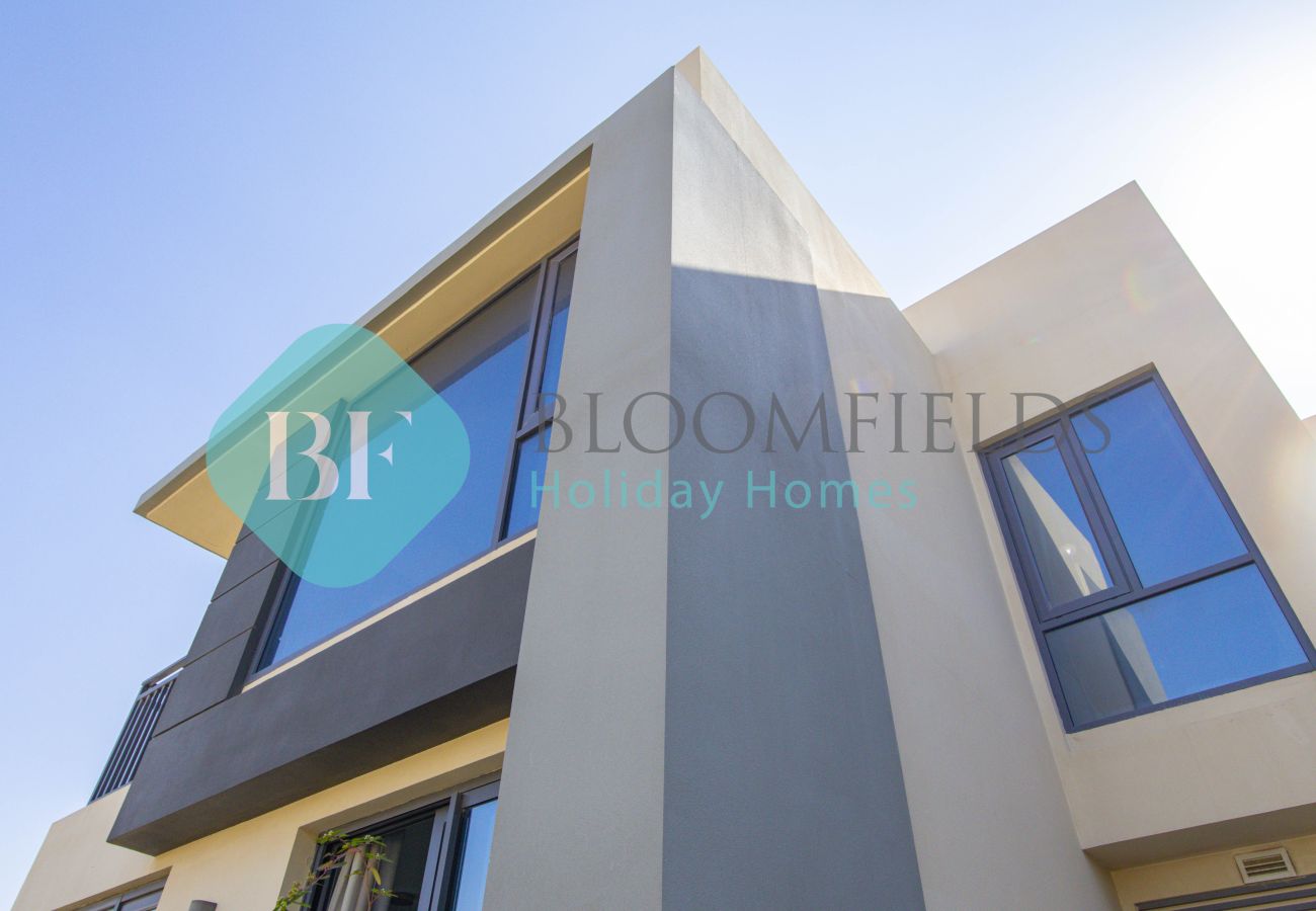 Villa in Dubai - Bloomfields Royal 4BR Villa in Maple 2 