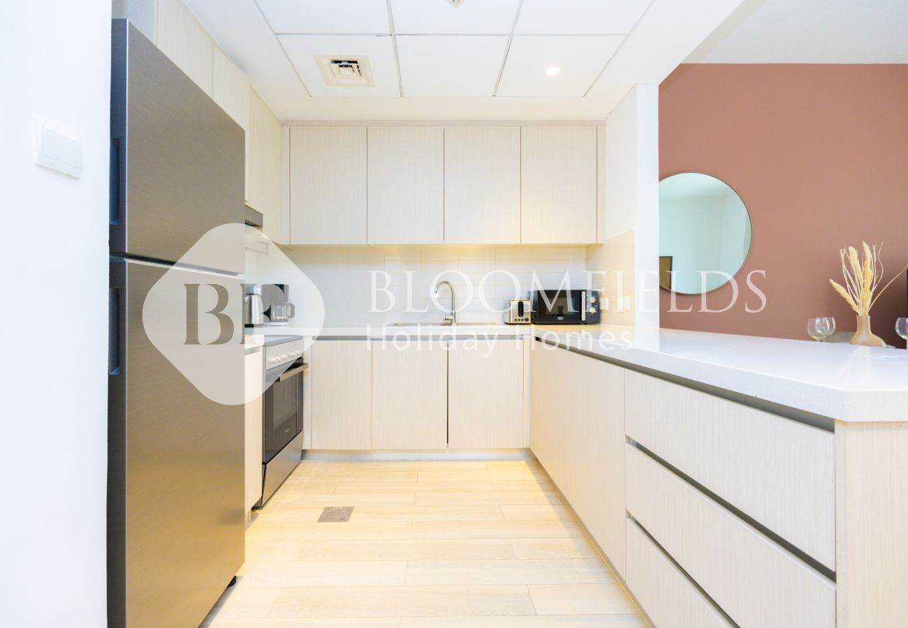 Apartment in Abu Dhabi - Bloomfields Royal 2Br Water edge