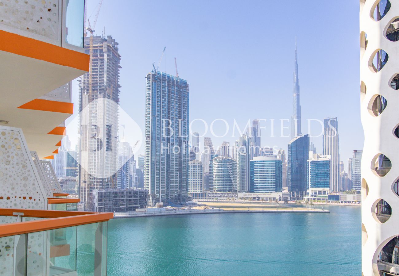 Apartment in Dubai - Bloomfields 1BR The Executive Suite Amazing Burj Khalifa View