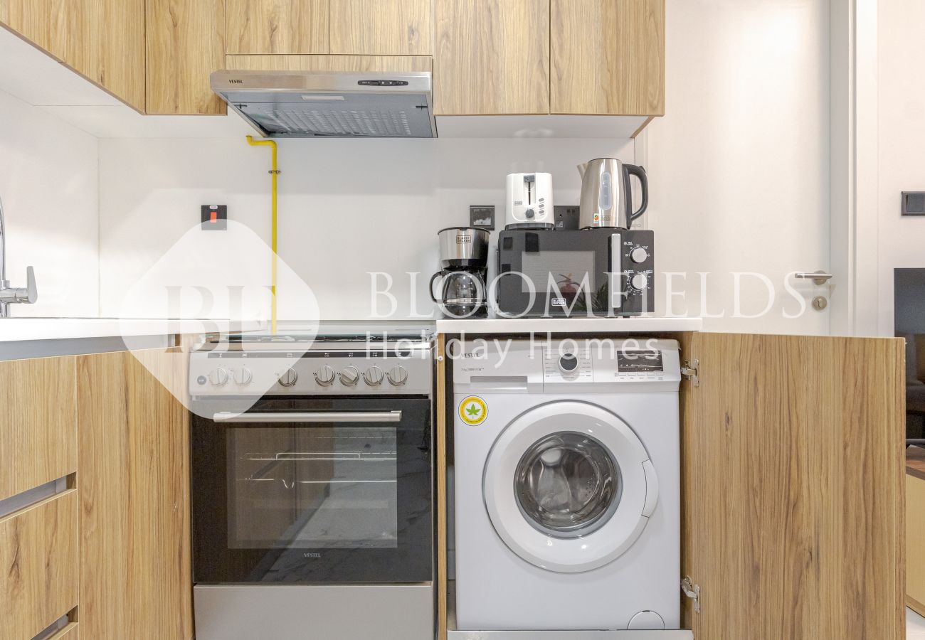 Apartment in Abu Dhabi - Bloomfields 1BR AL Maryah Vista 1