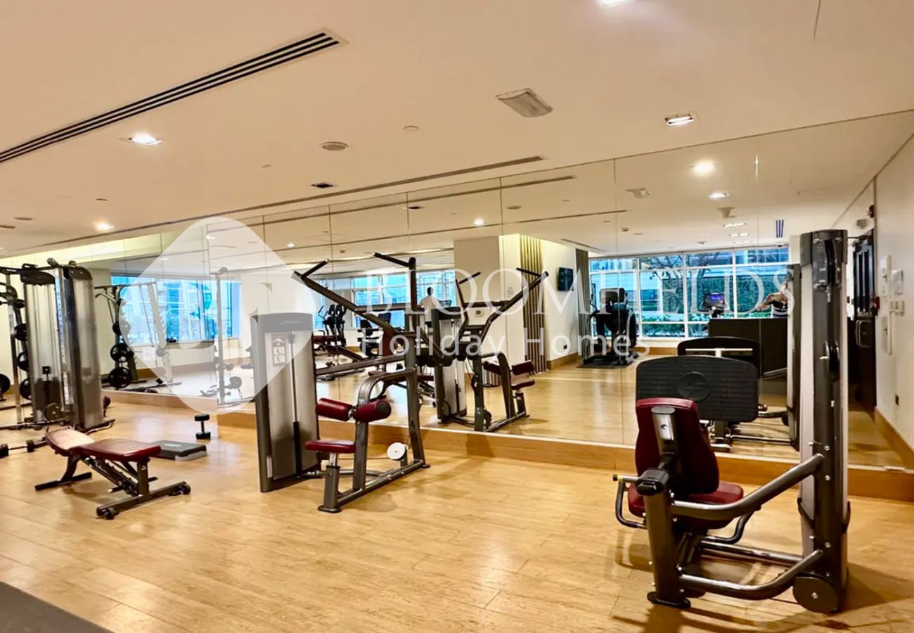 Apartment in Abu Dhabi - Bloomfields Grandeur 1BR In Lamar Raha