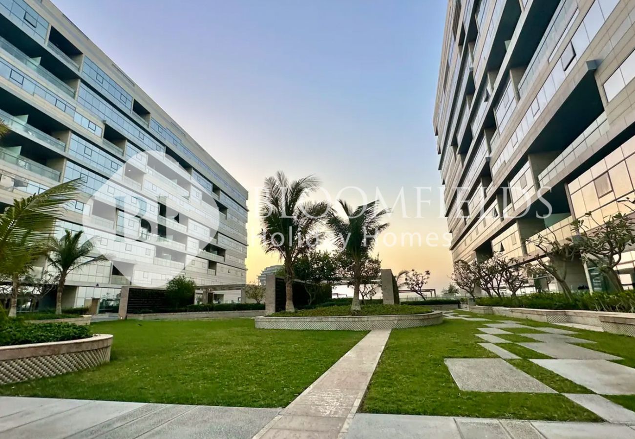 Apartment in Abu Dhabi - Bloomfields Grandeur 1BR In Lamar Raha