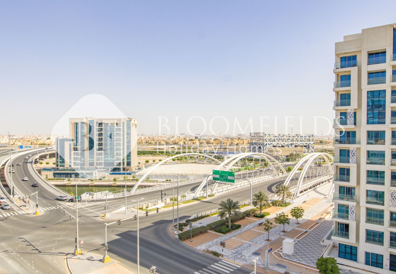 Apartment in Abu Dhabi - Bloomfields Grandeur 1BR In Lamar Raha