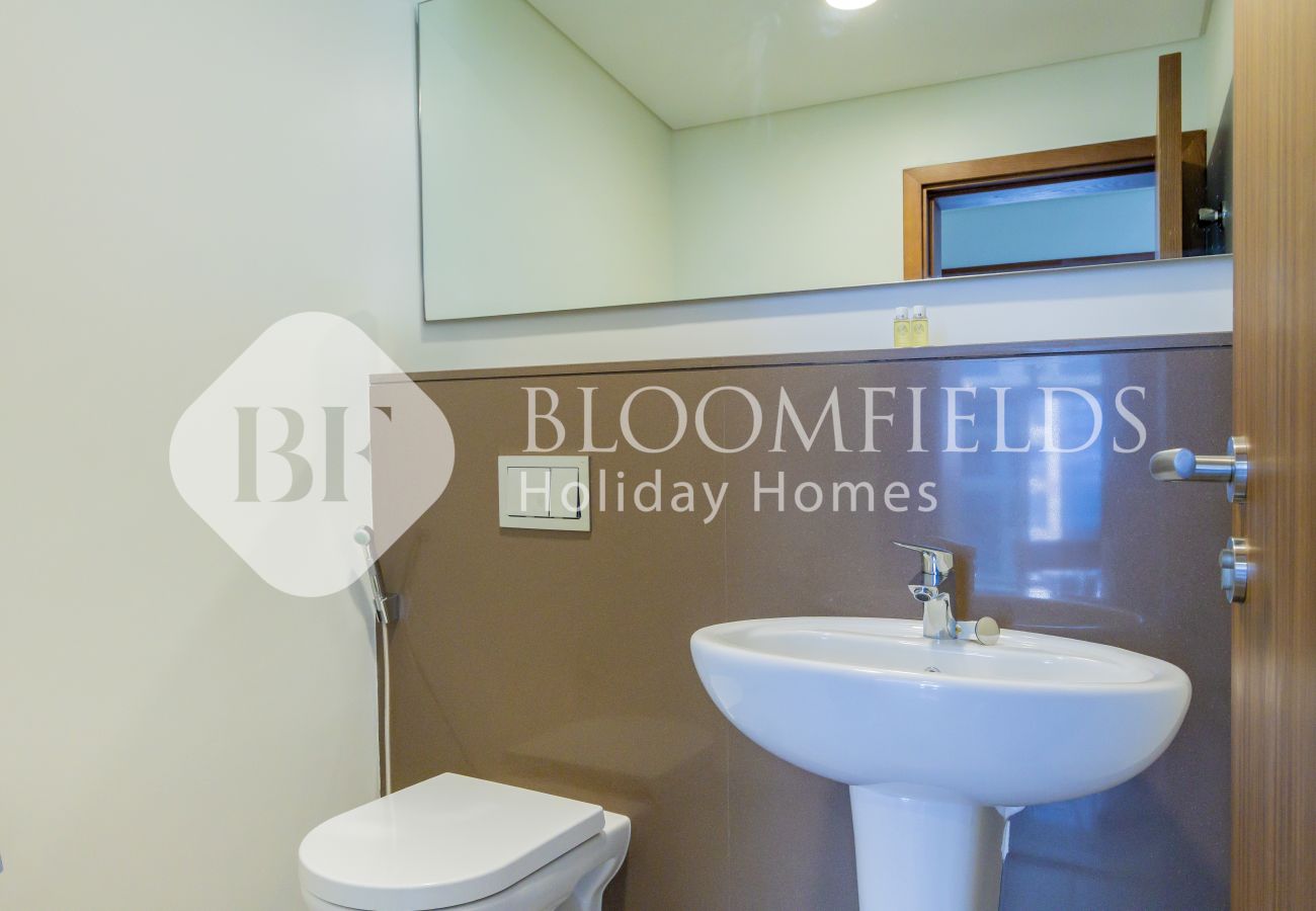 Apartment in Abu Dhabi - Bloomfields Grandeur 1BR In Lamar Raha