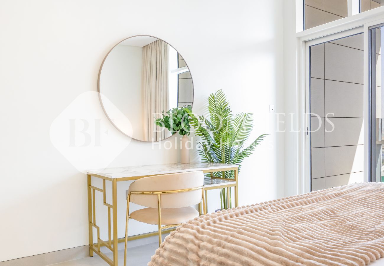 Apartment in Abu Dhabi - Bloomfields Grandeur 1BR In Lamar Raha