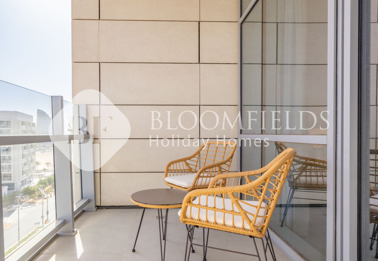 Apartment in Abu Dhabi - Bloomfields Grandeur 1BR In Lamar Raha