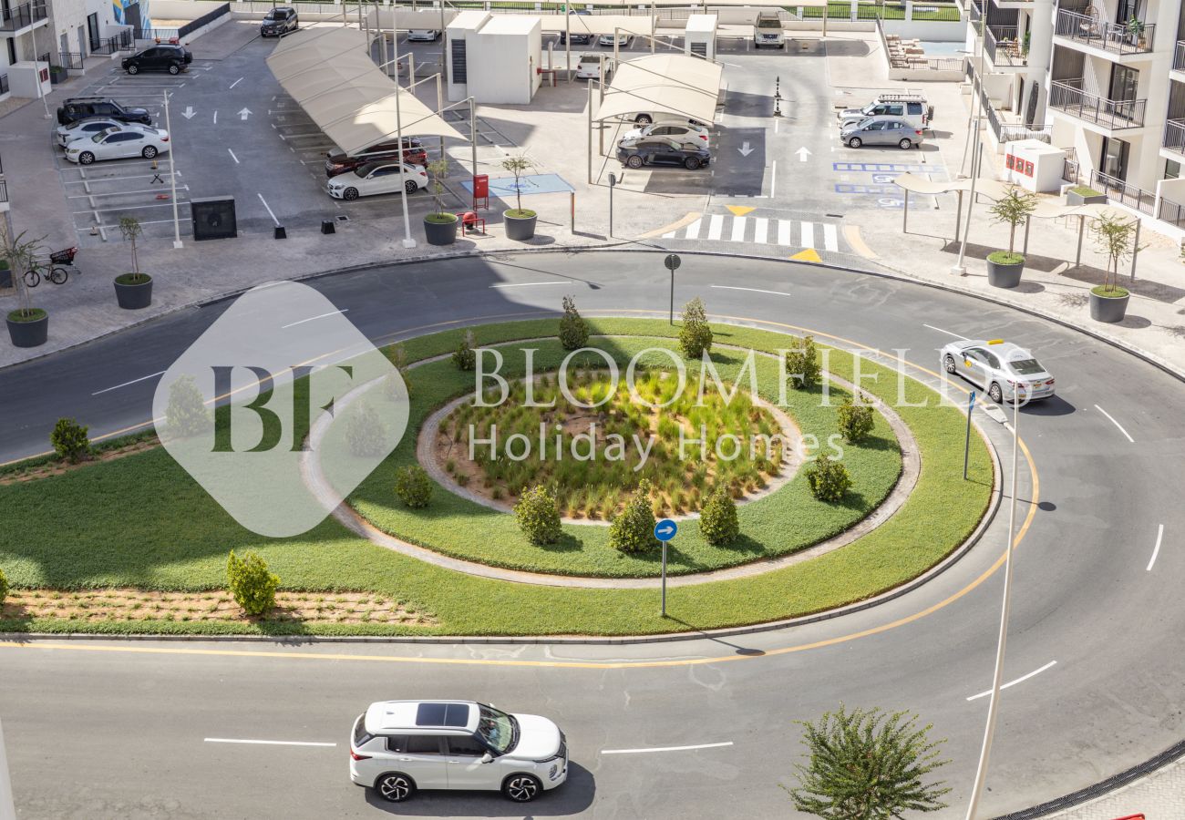 Apartment in Abu Dhabi - Bloomfields Luxurious 2Br Water Edge