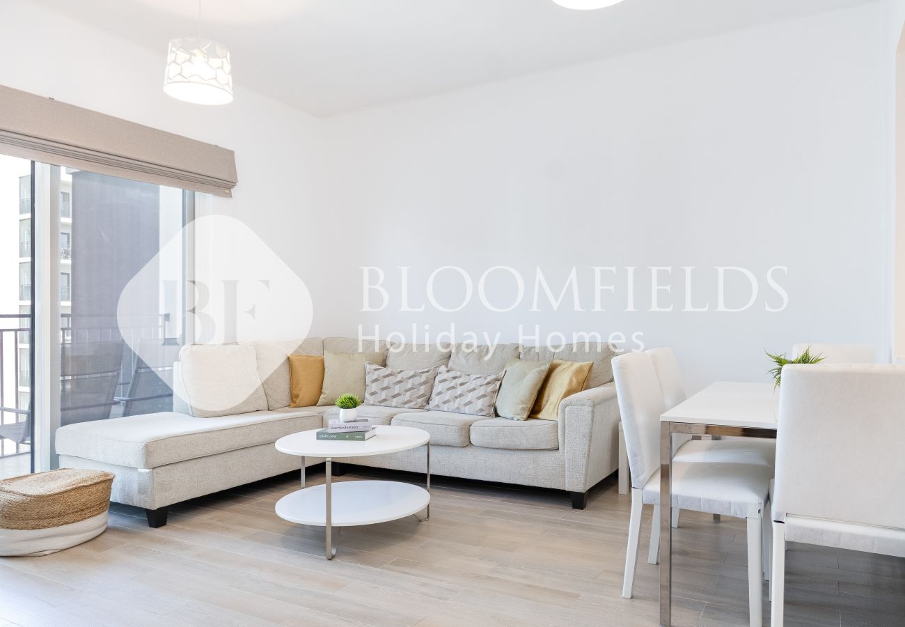 Apartment in Abu Dhabi - Bloomfields Luxurious 2Br Water Edge