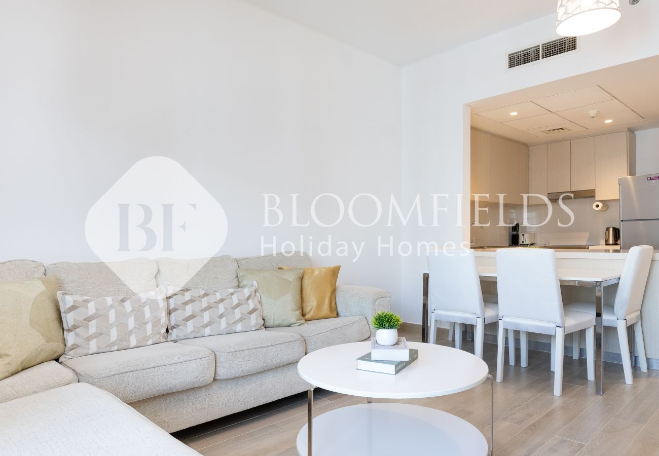 Apartment in Abu Dhabi - Bloomfields Luxurious 2Br Water Edge