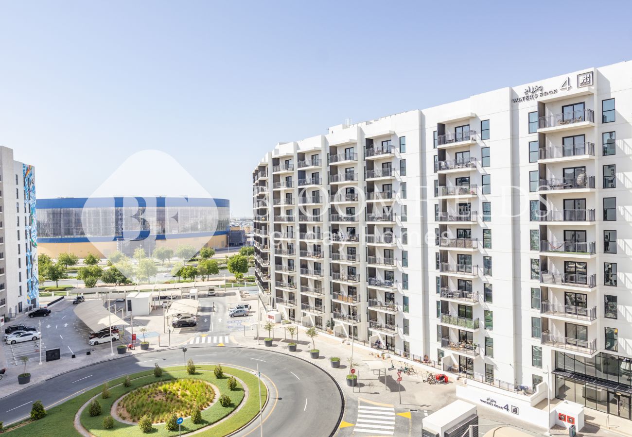 Apartment in Abu Dhabi - Bloomfields Luxurious 2Br Water Edge