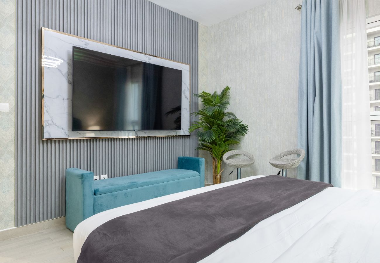 Apartment in Abu Dhabi - Bloomfields Tranquil 2BR Waters Edge