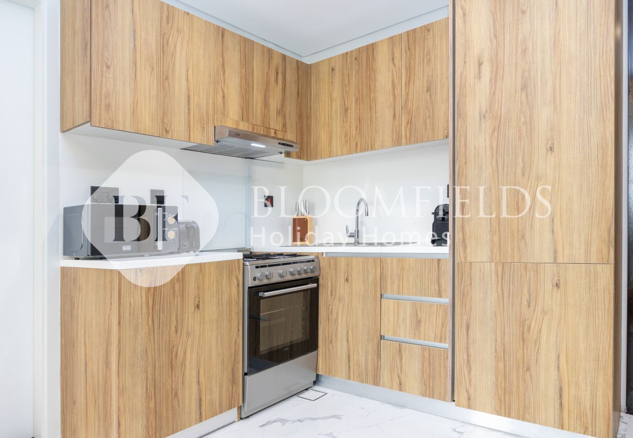 Apartment in Abu Dhabi - Bloomfields Fantastic 1Br In Al Maryah Island