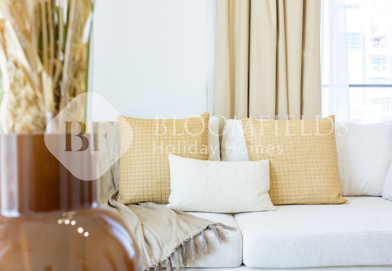 Apartment in Dubai - Bloomfields Cozy 1BR Binghatti Nova