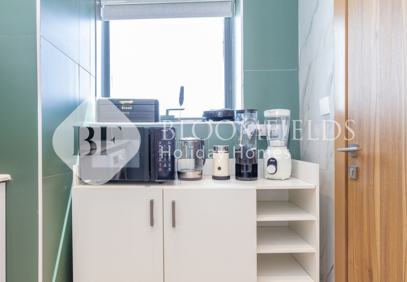 Apartment in Dubai - Bloomfields Cozy 1Br Blue Waves Dubai Land