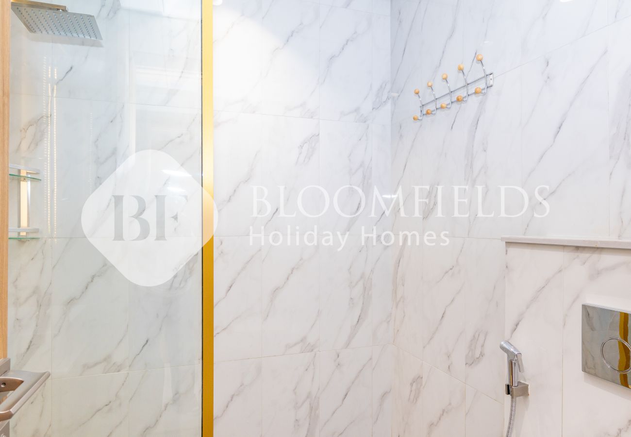 Apartment in Dubai - Bloomfields Cozy 1Br Blue Waves Dubai Land