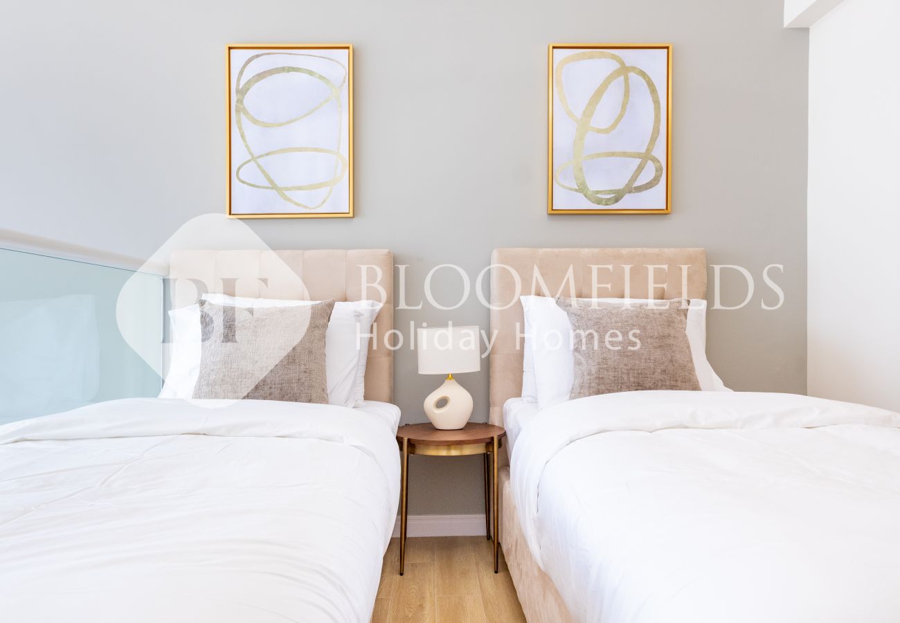 Apartment in Dubai - Bloomfields 2BR Elegant In Rukan