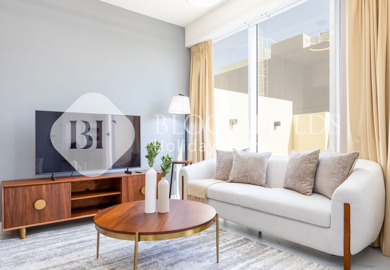 Apartment in Dubai - Bloomfields 2BR Elegant In Rukan
