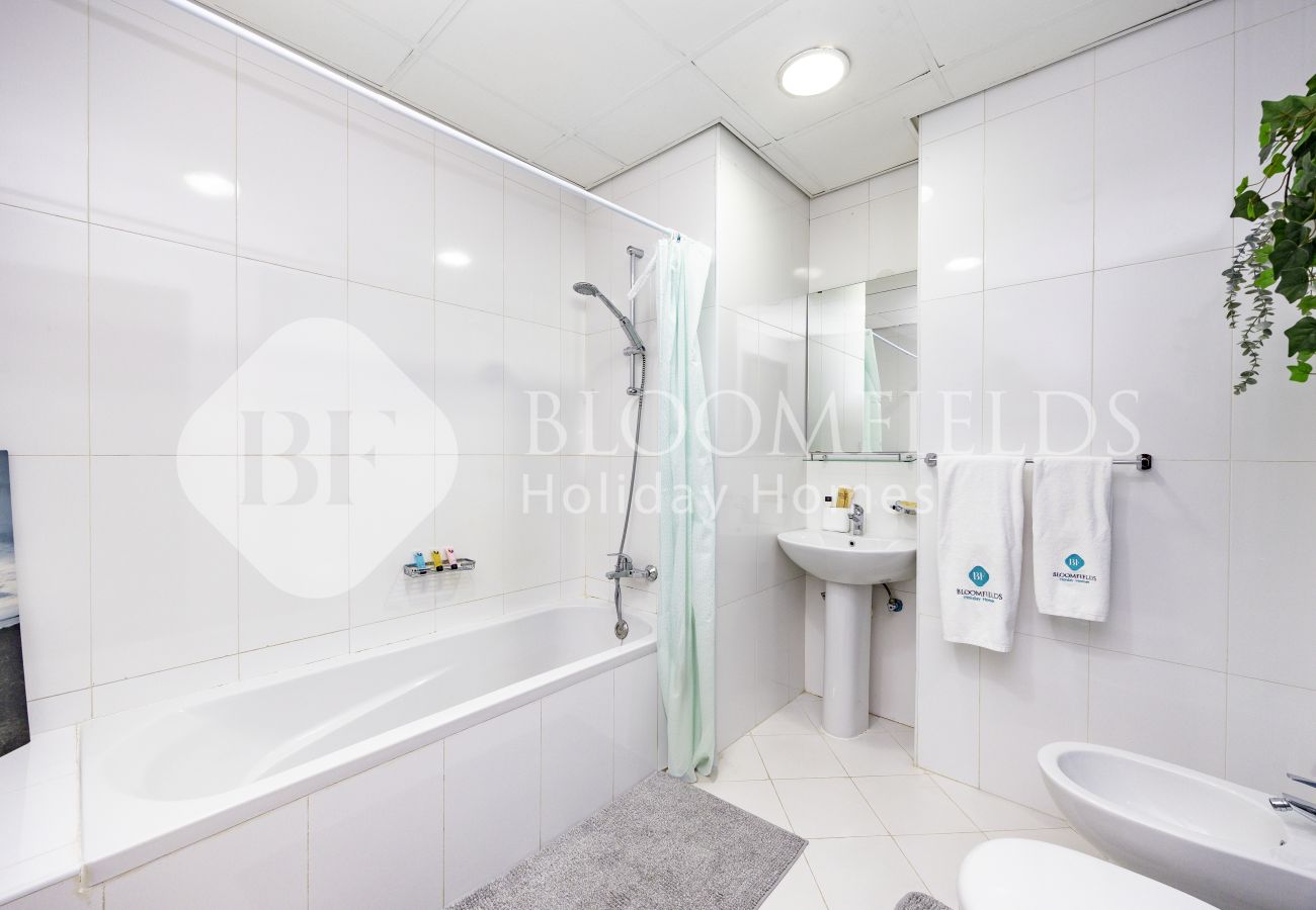 Studio in Abu Dhabi -  1406-Bloomfields Stunning Sea view in Hydra