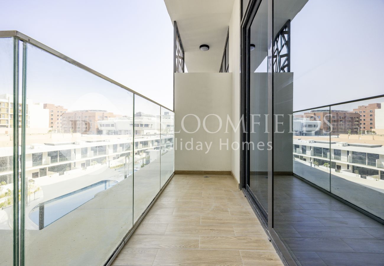 Studio in Abu Dhabi - 350-Bloomfields Elegant Pool View Stu The Gate