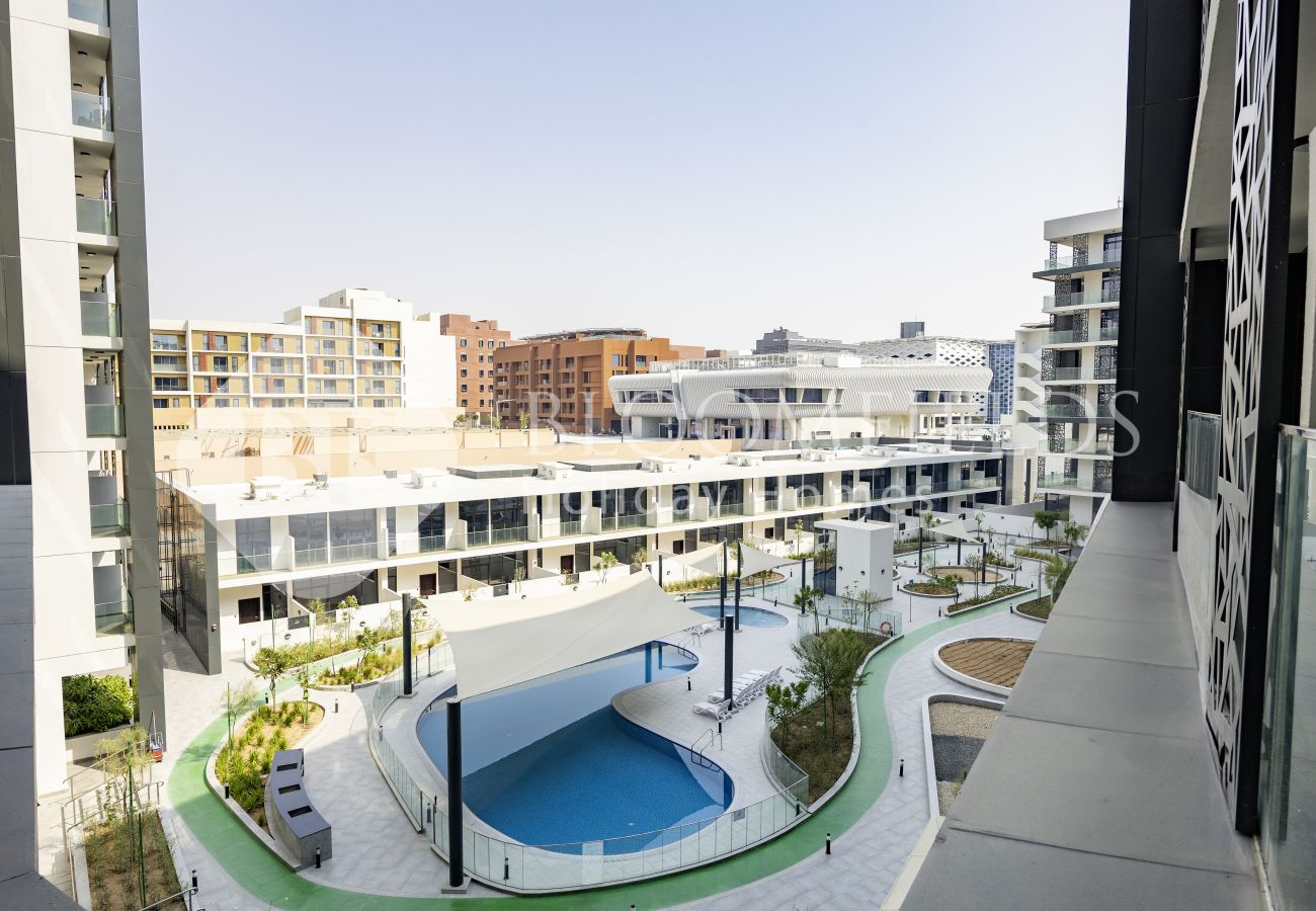 Studio in Abu Dhabi - 350-Bloomfields Elegant Pool View Stu The Gate