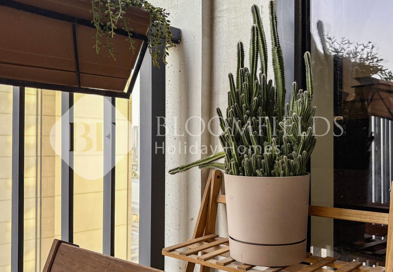 Apartment in Abu Dhabi - 1303-Bloomfields Stylish 1BR The Bridges