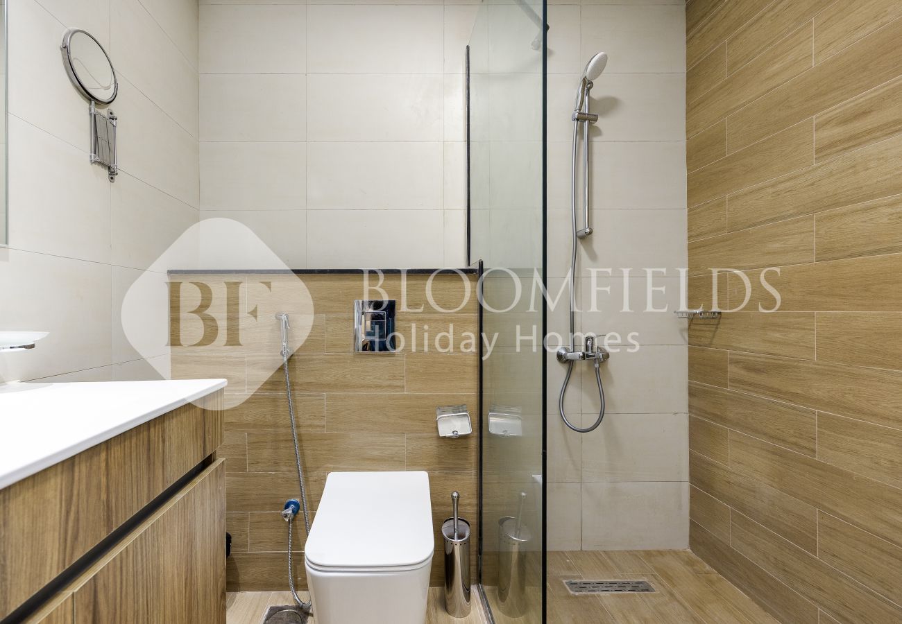 Apartment in Abu Dhabi - 719-Bloomfields Stylish 1BR Canal View