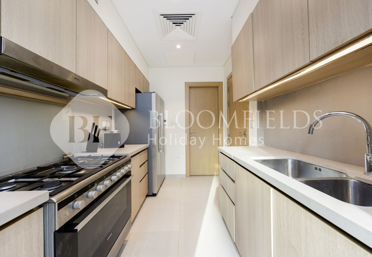 Villa in Fujairah - Bloomfields 2BR Iconic Villa With Beach Access