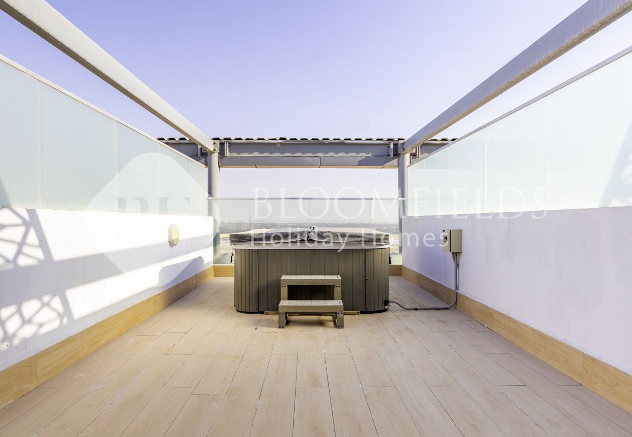 Apartment in Abu Dhabi - Bloomfileds Memorable 2BR Duplex Masdar City