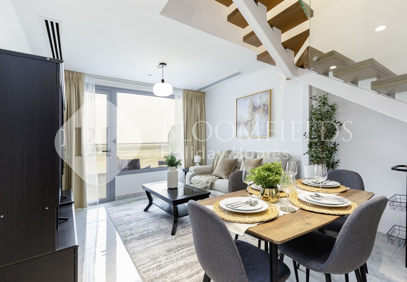 Apartment in Abu Dhabi - Bloomfileds Memorable 2BR Duplex Masdar City