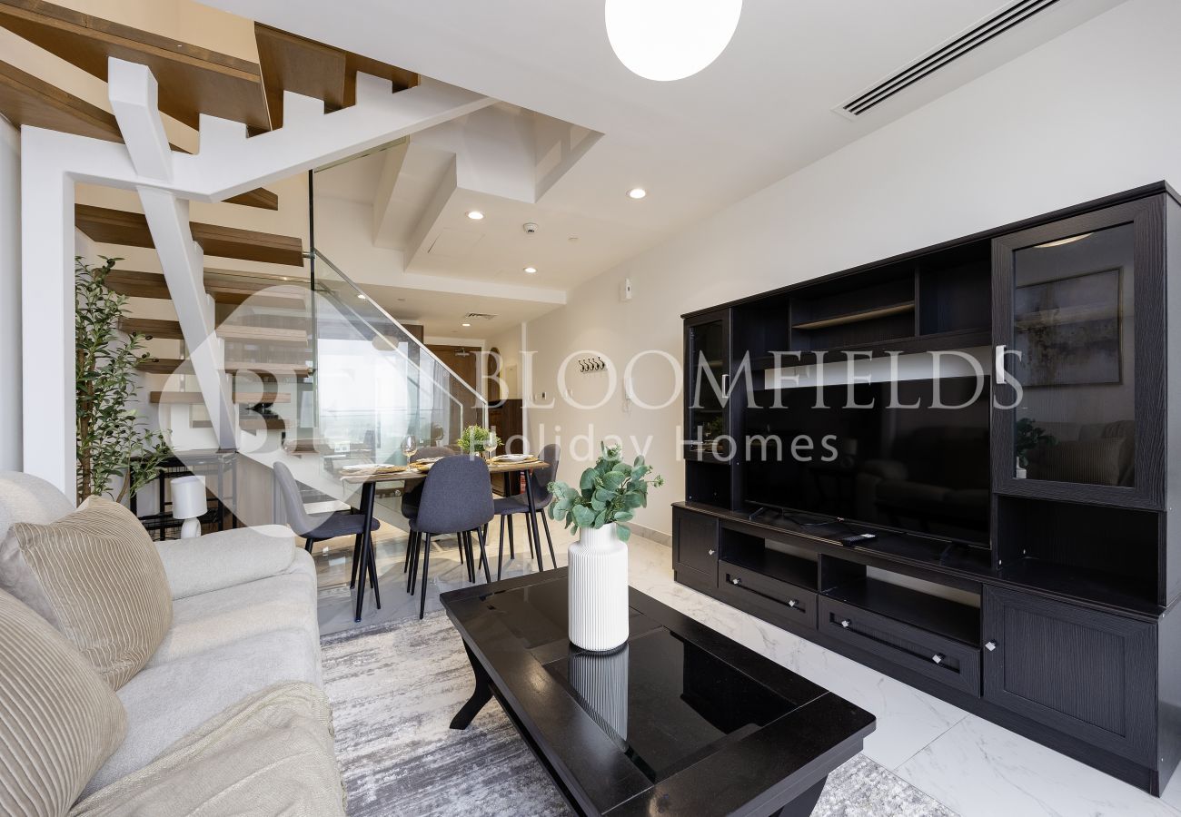 Apartment in Abu Dhabi - Bloomfileds Memorable 2BR Duplex Masdar City