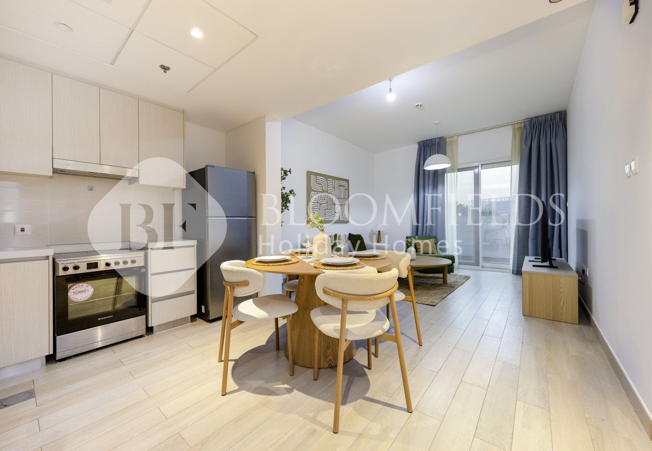 Apartment in Abu Dhabi - Bloomfields Comfortable 1Br IN Water Edge