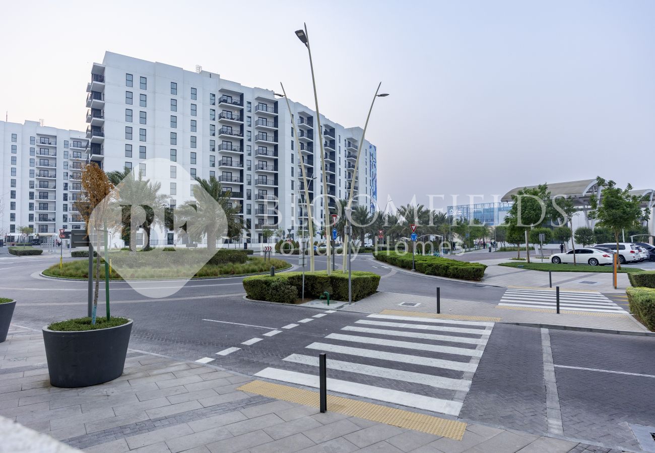 Apartment in Abu Dhabi - Bloomfields Comfortable 1Br IN Water Edge