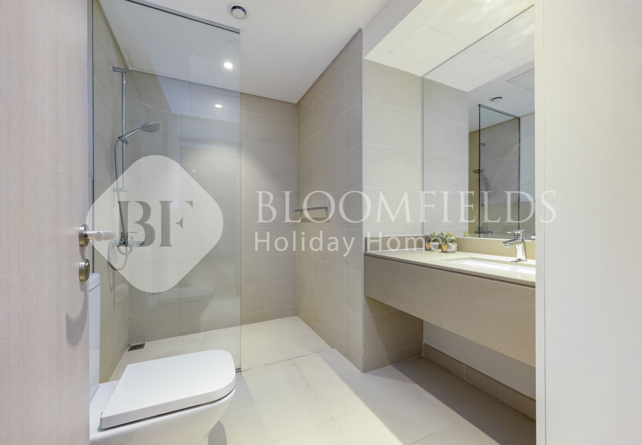 Apartment in Abu Dhabi - Bloomfields Comfortable 1Br IN Water Edge