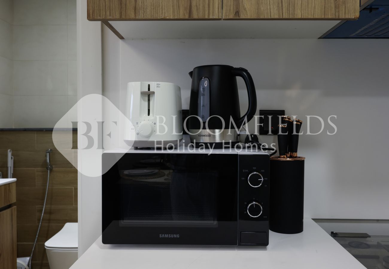 Apartment in Abu Dhabi - Bloonmfileds Fabiouluxe 1BR Al Maryah Island