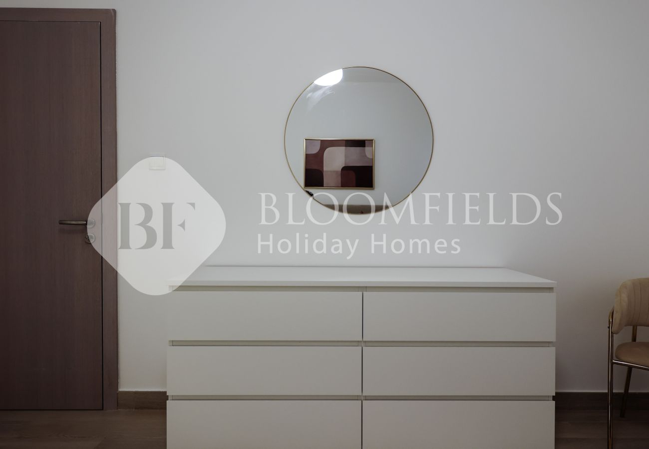 Apartment in Abu Dhabi - Bloomfields Fantastic 2BR In Water Edge 