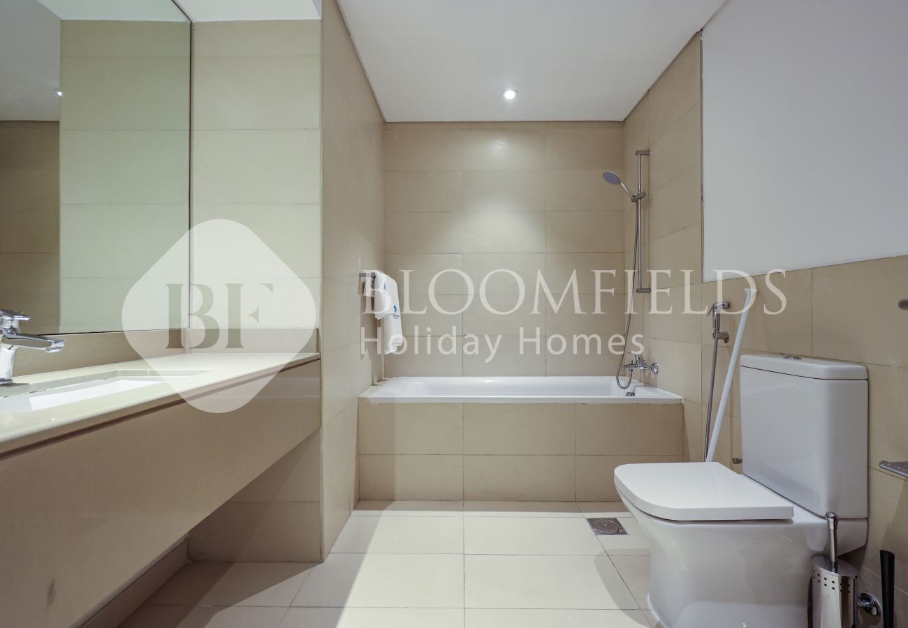 Apartment in Abu Dhabi - Bloomfields Fantastic 2BR In Water Edge 
