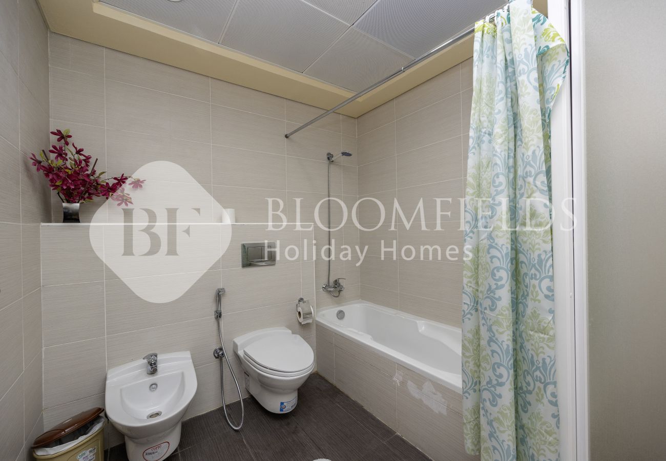 Apartment in Fujairah - Bloomfields Luxurious 2BR+Maid's Room 