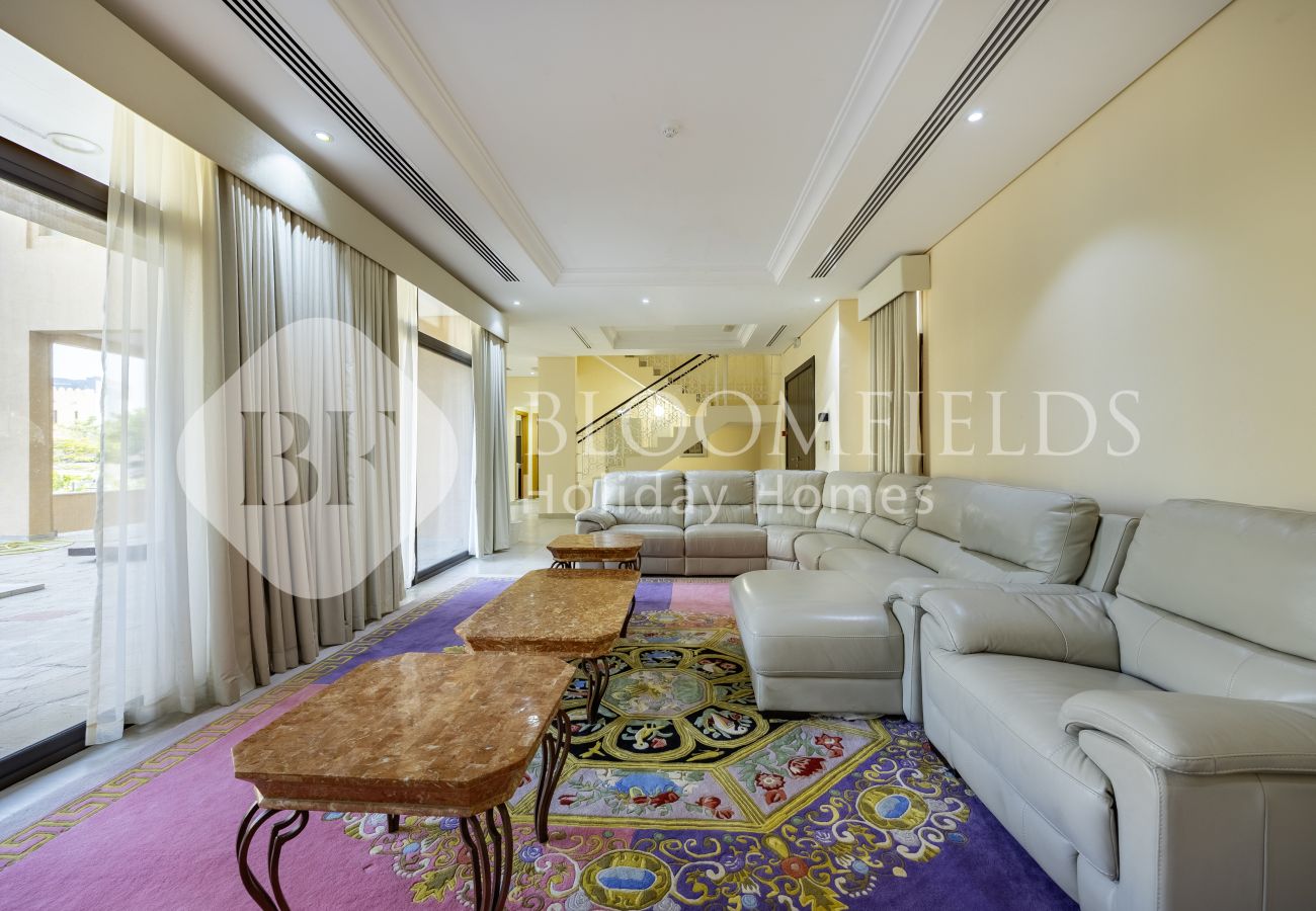 Villa in Fujairah - Bloomfields 3Br Iconic Villa Mina Al Fajer