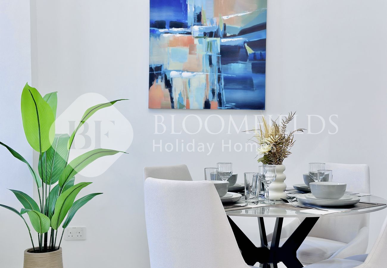 Apartment in Abu Dhabi - Bloomfields Spacious 1Br Ansam 
