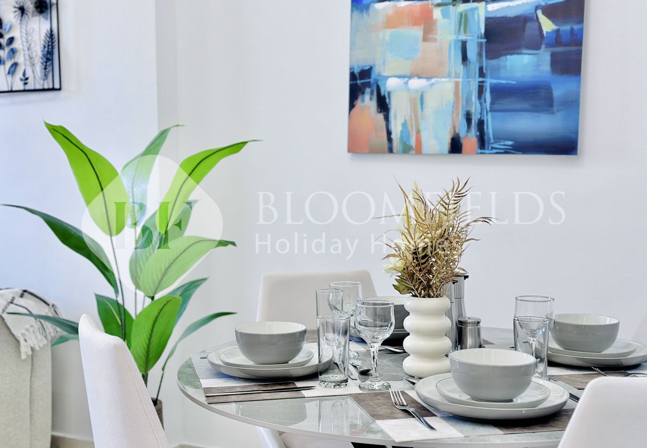 Apartment in Abu Dhabi - Bloomfields Spacious 1Br Ansam 