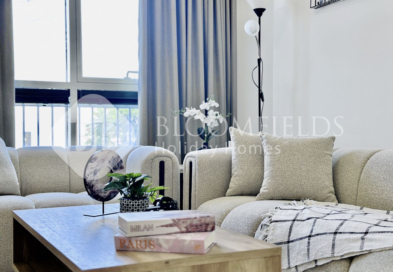 Apartment in Abu Dhabi - Bloomfields Spacious 1Br Ansam 